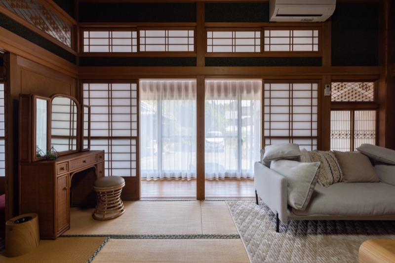 成田